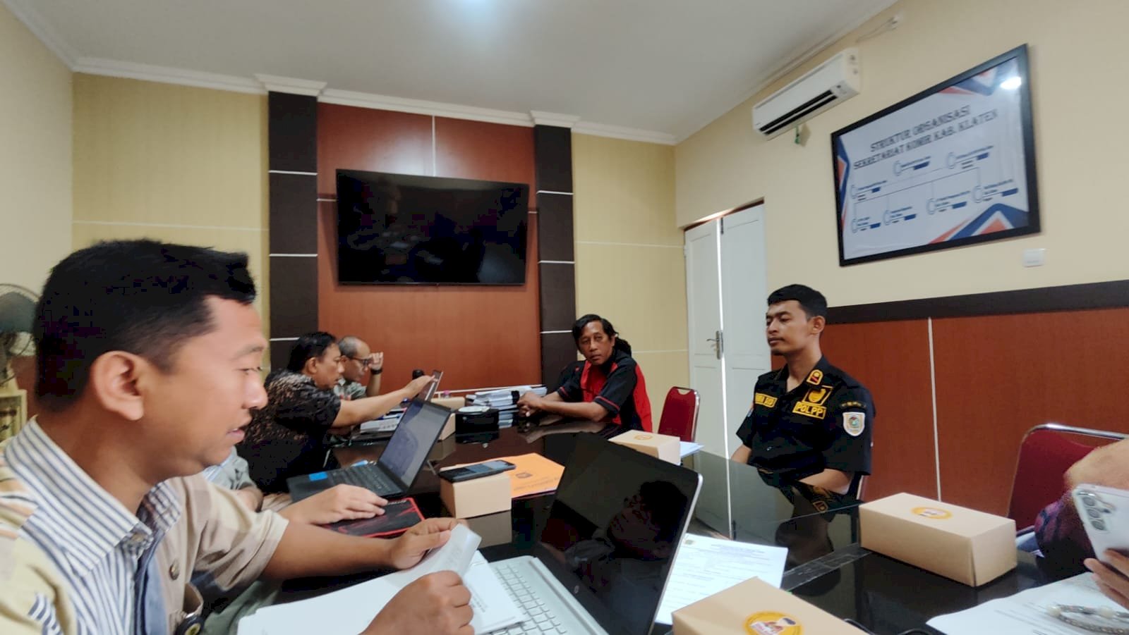  Penilaian SLF CV. Pelangi Advertising: Dishub Klaten Berperan Sebagai Tim Teknis dalam Sertifikasi Layanan Pemerintah