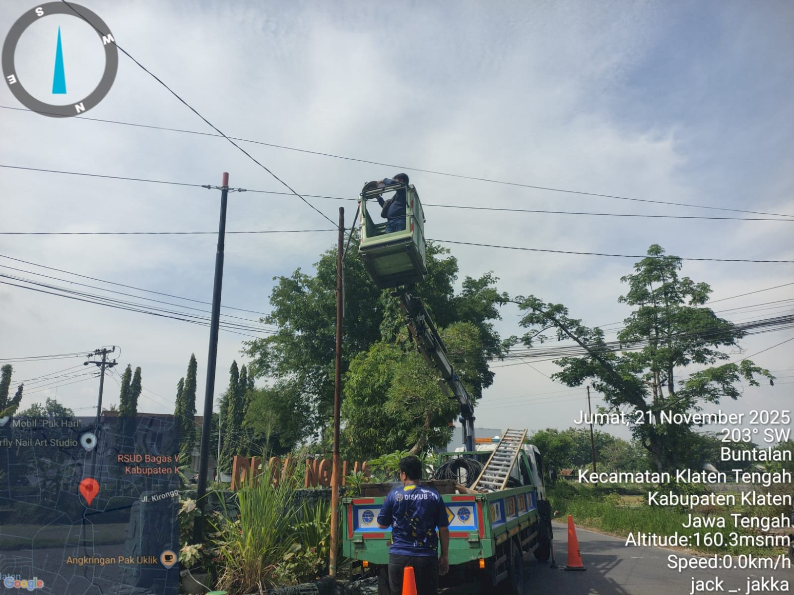 Dishub Klaten Tingkatkan Kualitas Pencahayaan Jalan Ruas Buntalan-Bangilan Melalui Program Perawatan Sistematis PJU
