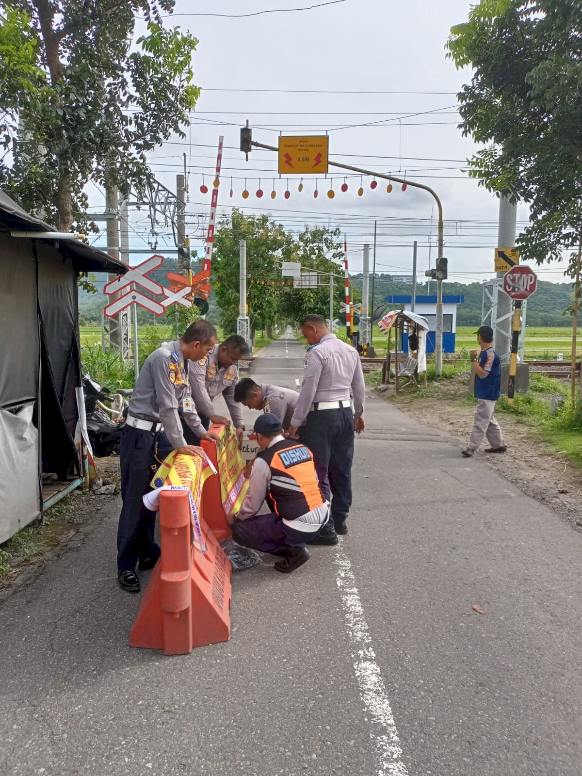 Cegah Kemacetan dan Kecelakaan Dinas Perhubungan Intensifkan Pengaturan Parkir di Area Rawan Klaten