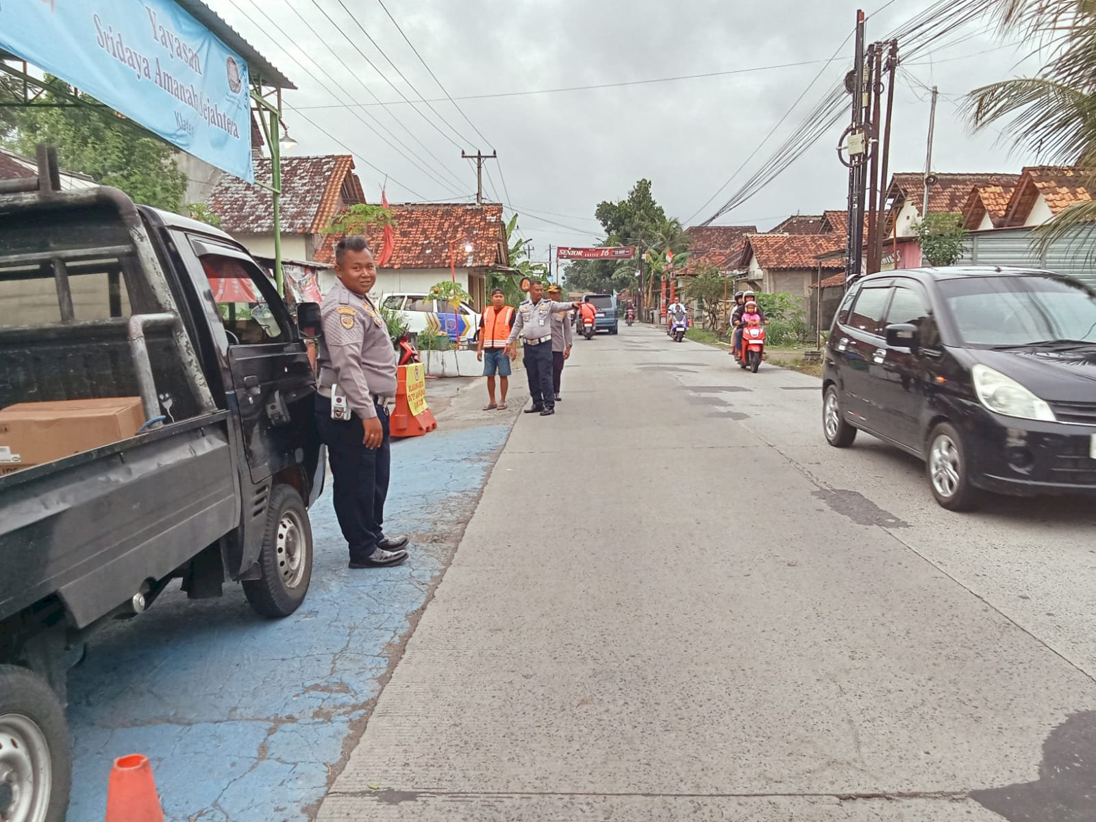 Cegah Kemacetan dan Kecelakaan Dinas Perhubungan Intensifkan Pengaturan Parkir di Area Rawan Klaten