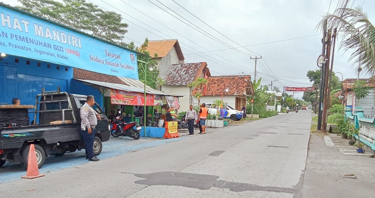 Cegah Kemacetan dan Kecelakaan Dinas Perhubungan Intensifkan Pengaturan Parkir di Area Rawan Klaten