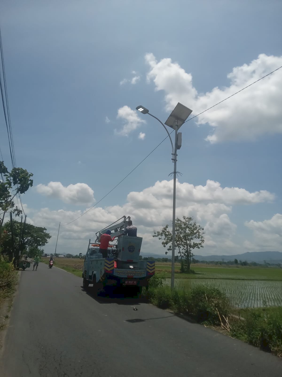 Jalan Lebih Terang! Dinas Perhubungan Ganti Lampu PJU LED di Sabranglor
