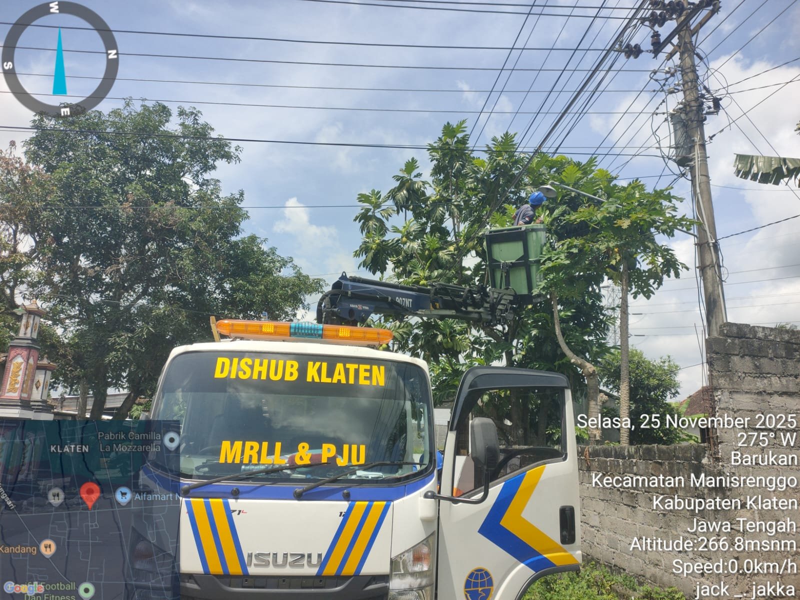 Jalanan Nangsri-Dompoyan Jadi Lebih Terang! Dinas Perhubungan Servis Lampu PJU
