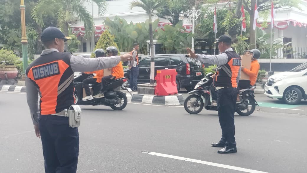 Dalops Klaten Curi Perhatian dengan Manajemen Lalu Lintas Profesional di Silaturahmi Bupati, Bukti Dedikasi Tanpa Henti