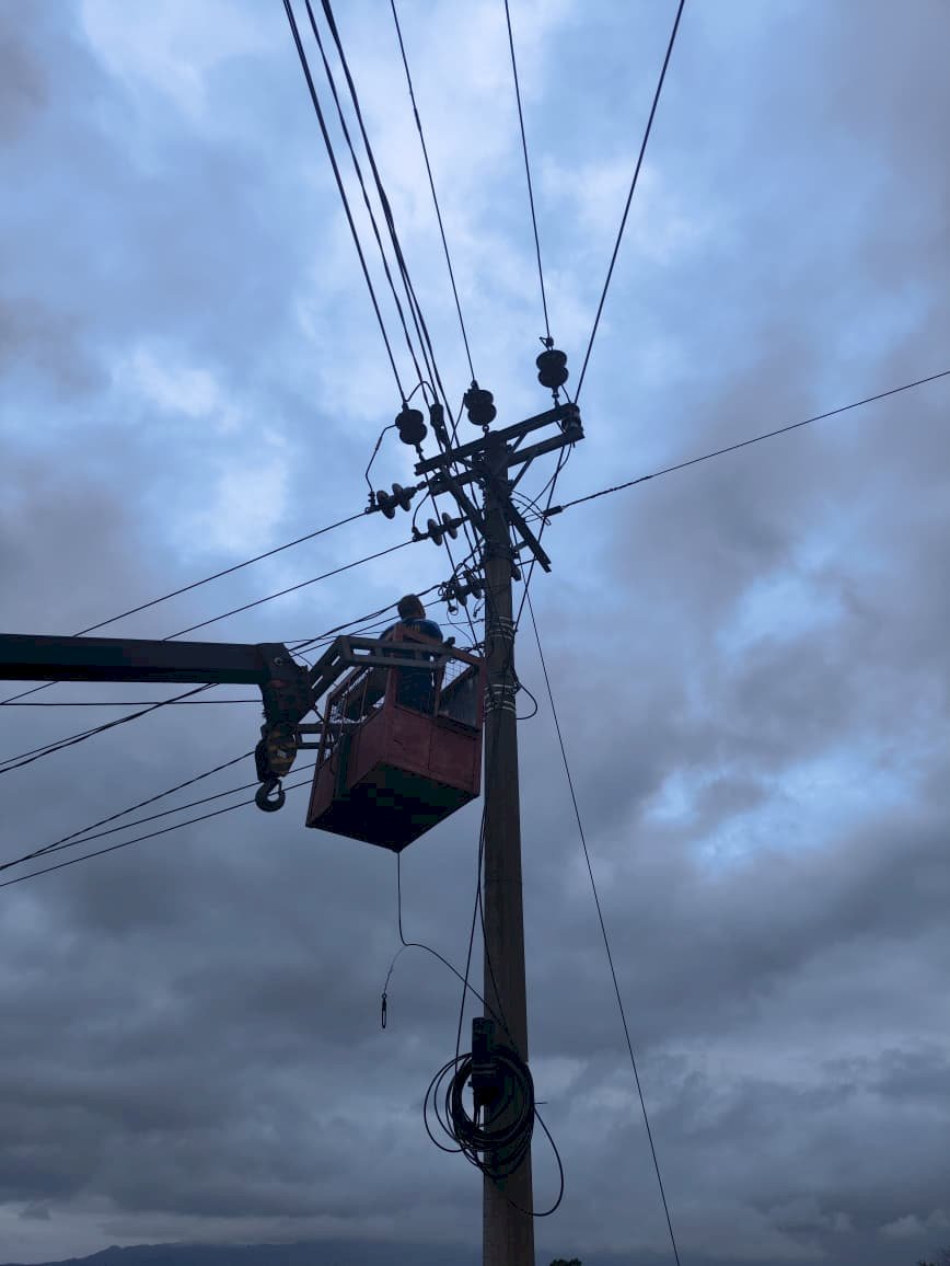 Lampu PJU Miring di Sabranglor Trucuk Diperbaiki Tim MRLL dan PJU, Penerangan Jalan yang Optimal Kembali Terwujud