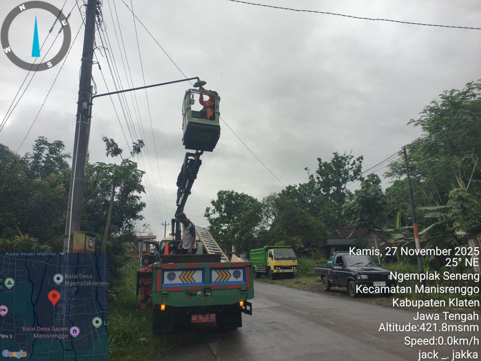 Tim PJU Lanjutkan Upgrade Pencahayaan, Ganti Lampu LED di Ngemplak Seneng-Manisrenggo