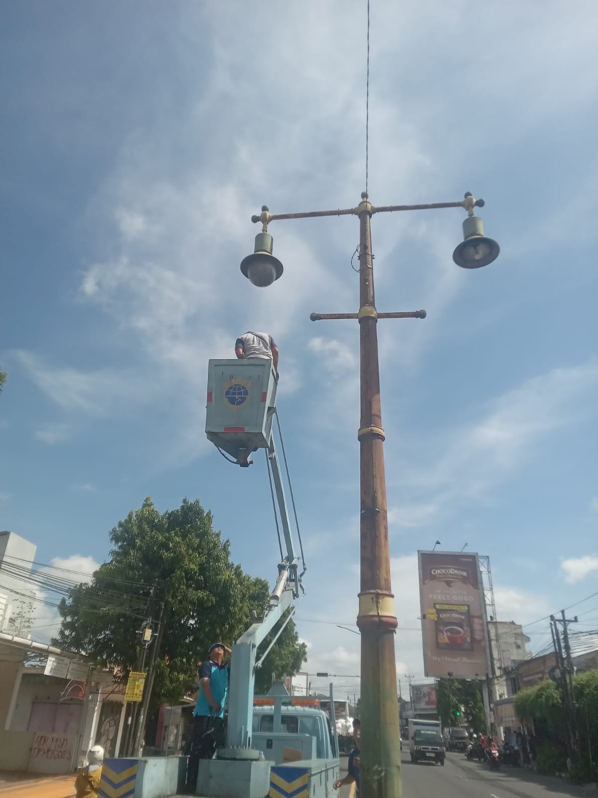 Perbaruan Sistem Distribusi Listrik Jalan Berlangsung, PJU Klaten Ganti MCB dan Lampu LED di Persimpangan Strategis