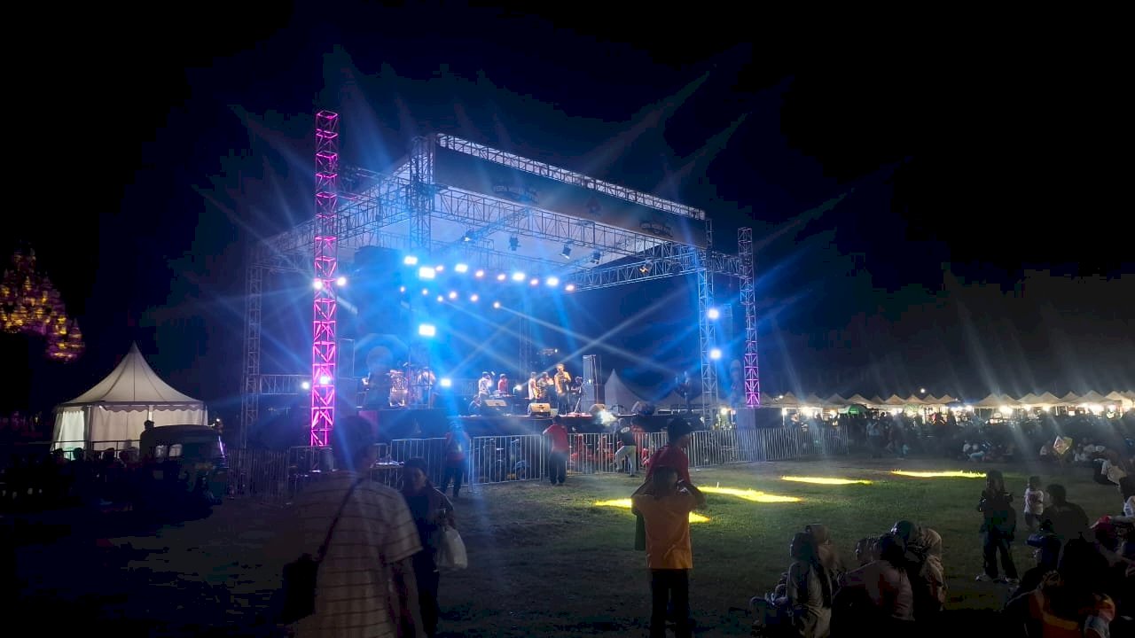 Acara Vespa Merah Putih Vol. 2 Pukau Penggemar Scooter Klasik, Dishub Klaten Turut Ramaikan Semangat Nasionalisme