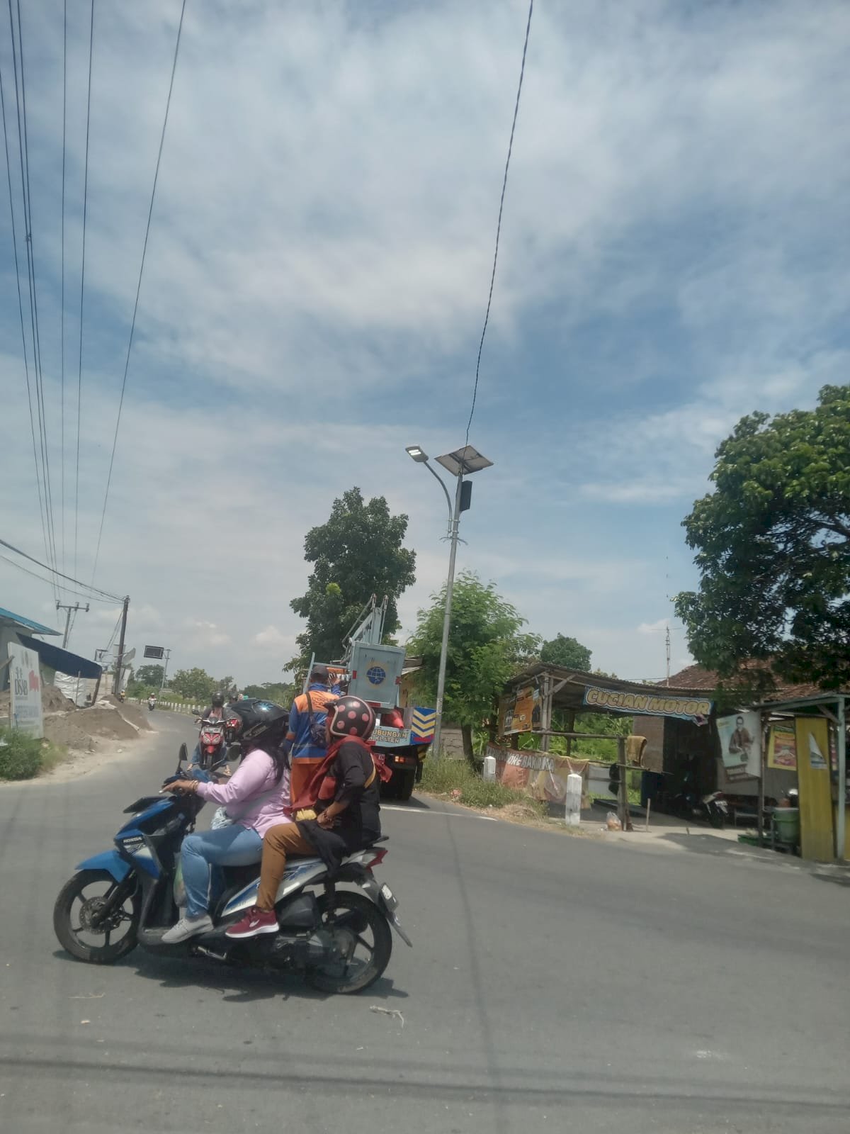 Lampu Jalan di Janti Kini Lebih Responsif, Dishub Pasang Sistem Otomatis Modern untuk Efisiensi Energi
