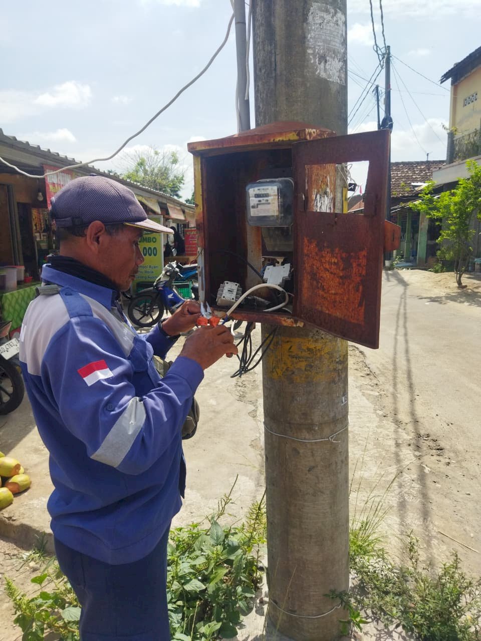 Meteran Listrik Lapangan Mayungan Dirawat Rutin, Dishub Jamin Akurasi Pencatatan Penggunaan Energi