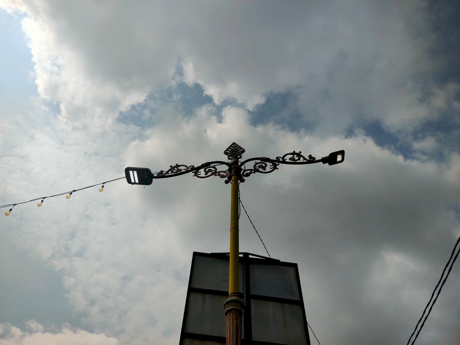 Jalan Pemuda Klaten Lebih Stabil, Dishub Layani Perawatan MCB di Lima Titik PJU