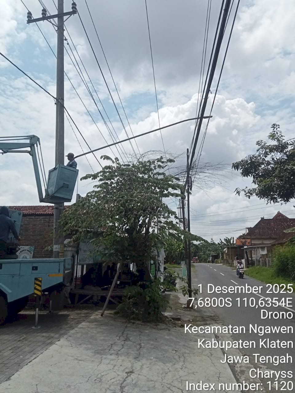 Ganti Terang, Jalan RSI-Karanganom Kini Bercahaya dengan Lampu LED 60 Watt Terbaru Dishub Klaten