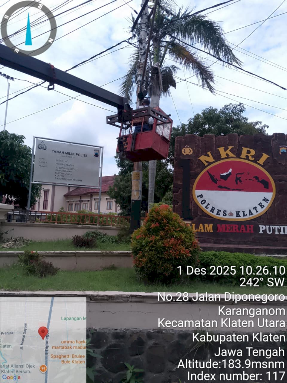 Sirkuit Terang Polres Klaten, Tim PJU Ganti Kabel Sistem Penerangan dengan Presisi Tinggi