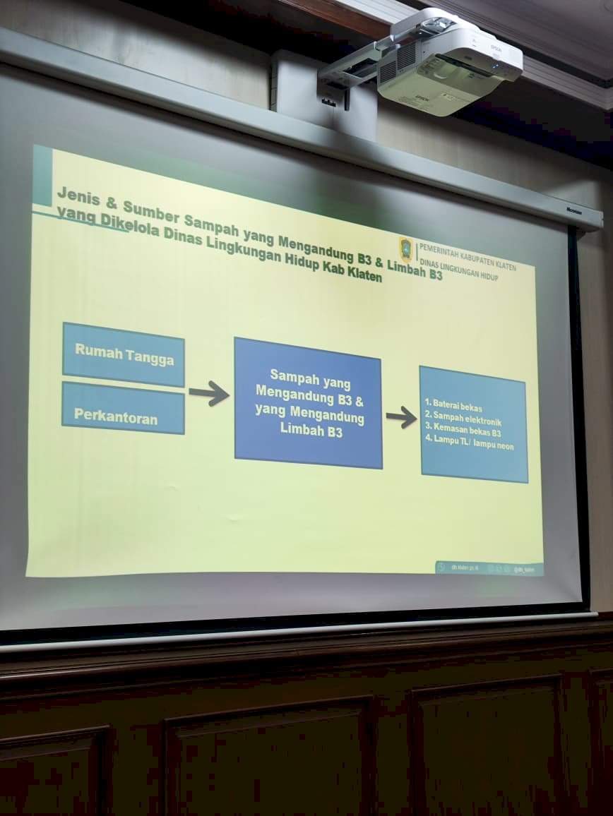Wujud Komitmen Lingkungan, Dishub Klaten Ikuti Sosialisasi Pengelolaan Sampah B3 dan Limbah B3