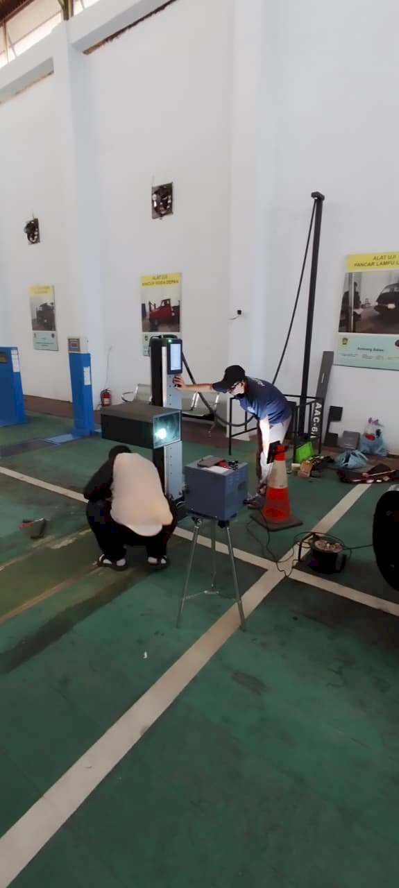 Lampu Hijau untuk Akreditasi: Dinas Perhubungan Klaten Upgrade Alat Uji Headlight Tester