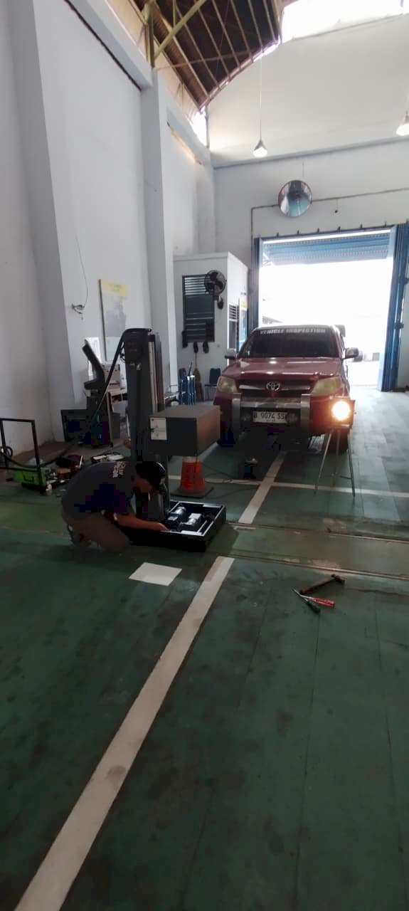 Lampu Hijau untuk Akreditasi: Dinas Perhubungan Klaten Upgrade Alat Uji Headlight Tester