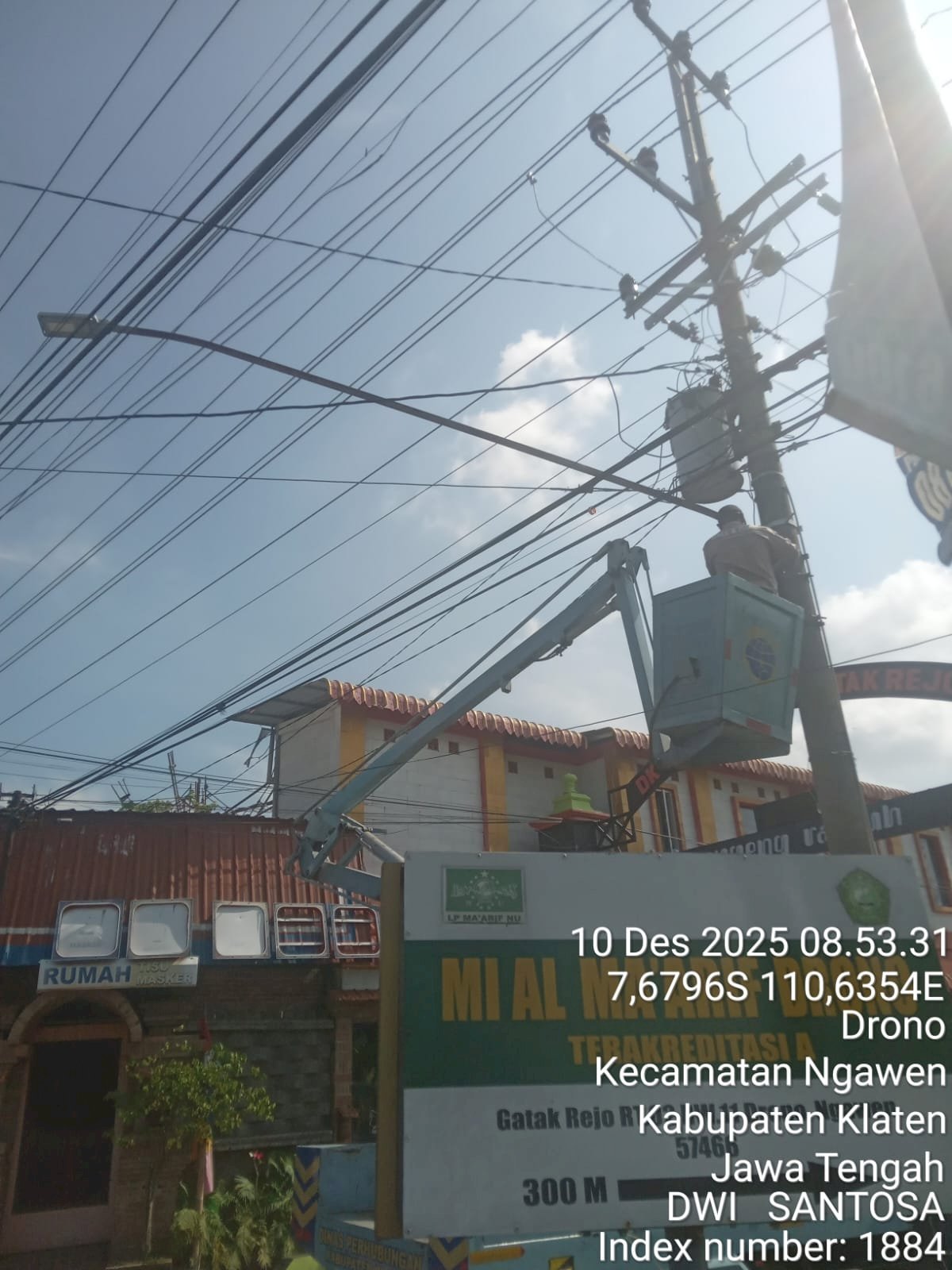 Jalan RSI-Drono Bersinar Optimal, PJU Pasang LED 60W di Empat Titik Strategis