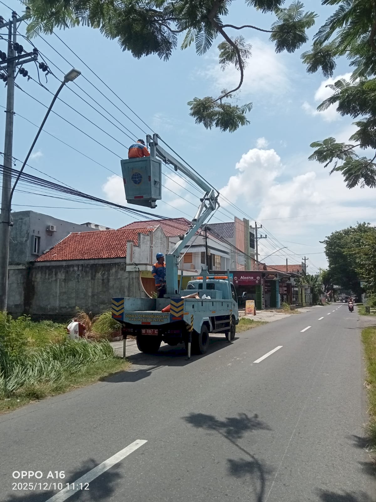 Jalan RSI-Drono Bersinar Optimal, PJU Pasang LED 60W di Empat Titik Strategis