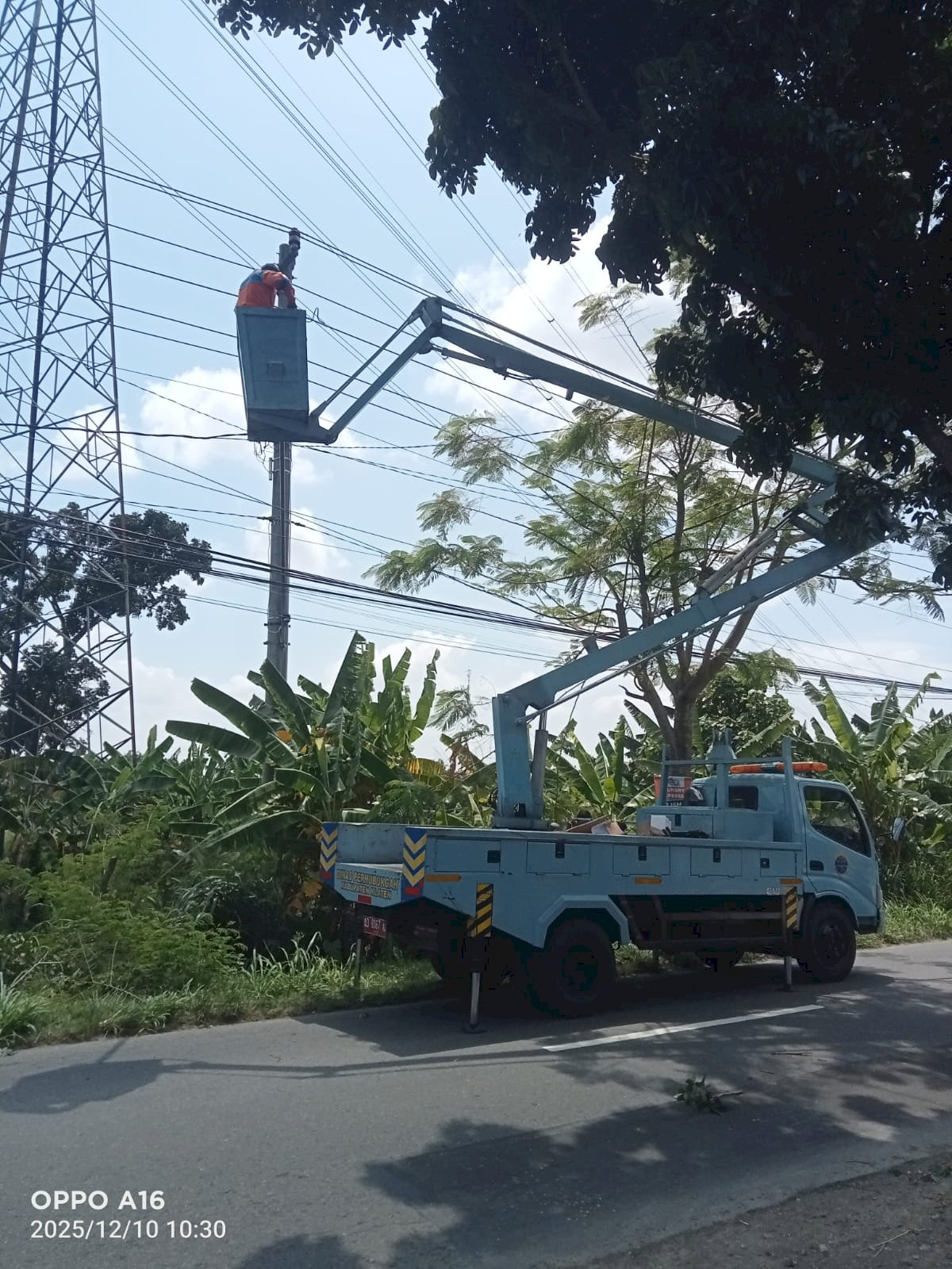 Jalan RSI-Drono Bersinar Optimal, PJU Pasang LED 60W di Empat Titik Strategis