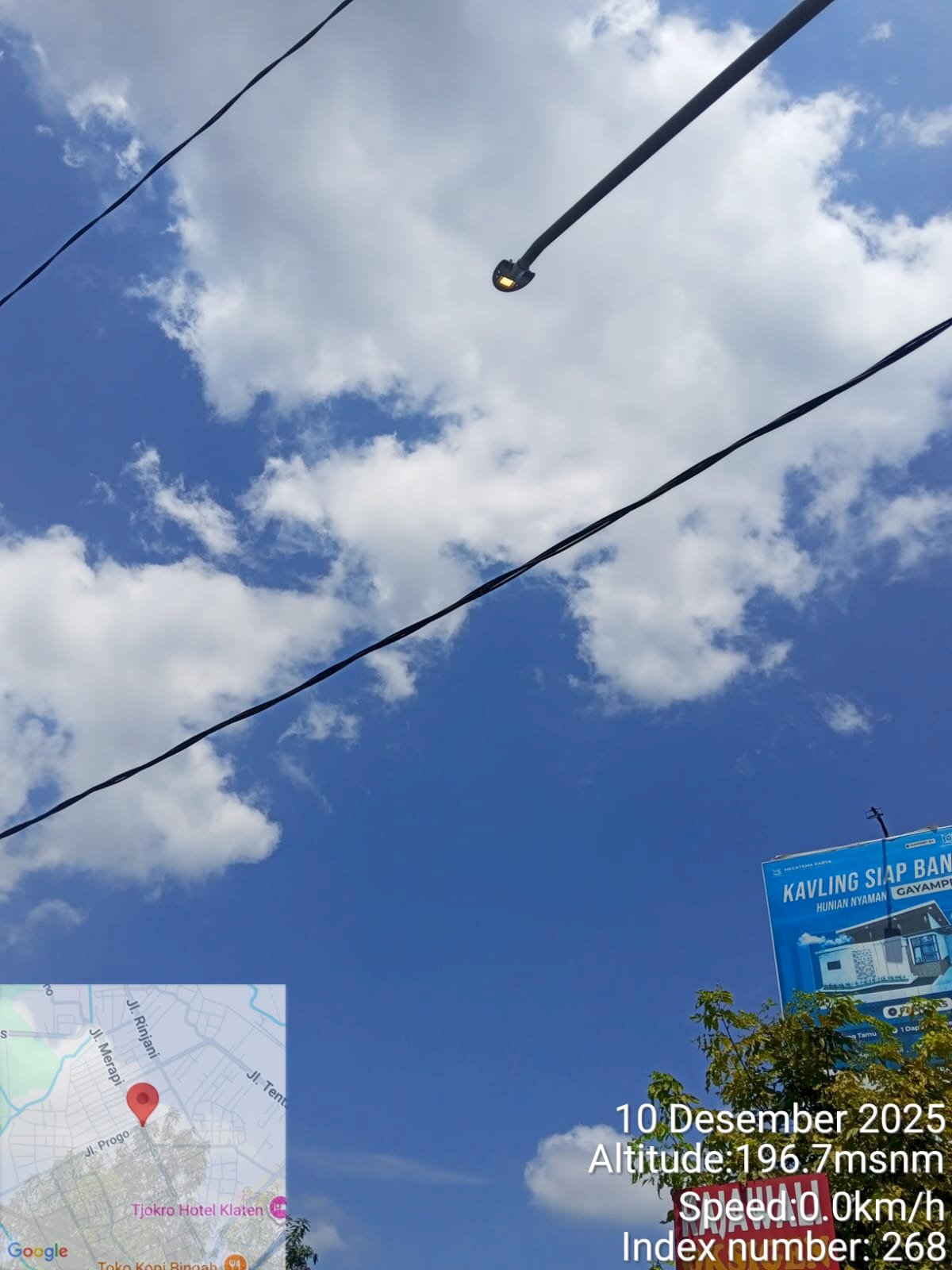 Output MCB Hangus Diperbaiki, Tim PJU Servis Meter dan Sistem di Jalan Merapi