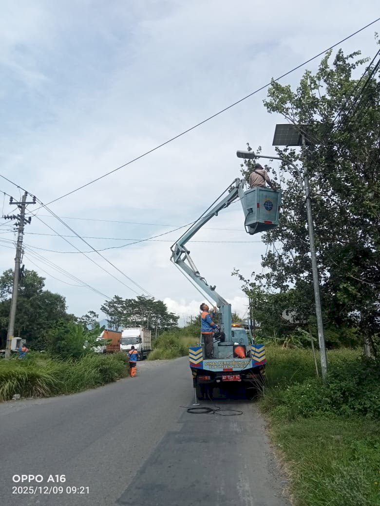 Cahaya Terang Kembali di Ruas Jalan Tulung