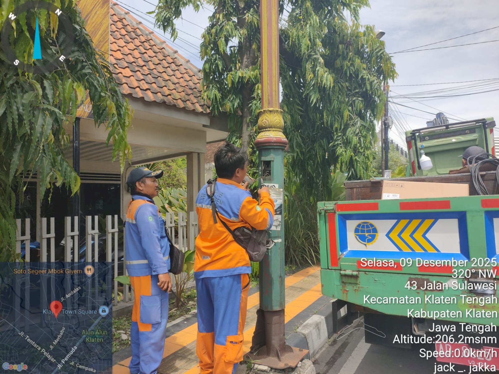 Jaringan Listrik PJU Andalas Kembali Pulih, Kabel Terbakar dan Ganti Lampu LED 60 Watt diatasi oleh Tim PJU