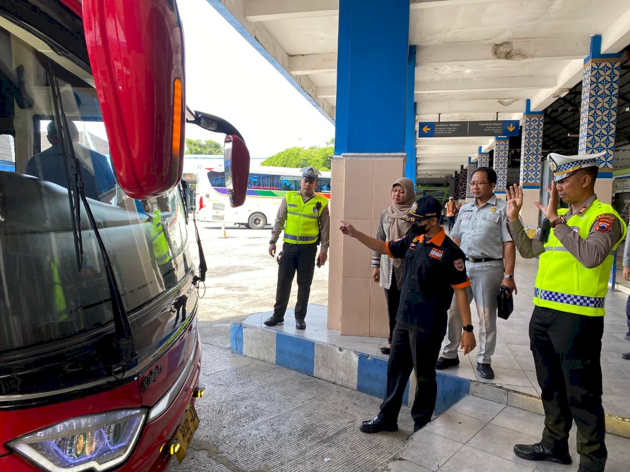 H-7 Nataru! Dishub Klaten "Gercep" Sidak Bus, Pastikan Penumpang Aman dan Sopir Sehat Walafiat 