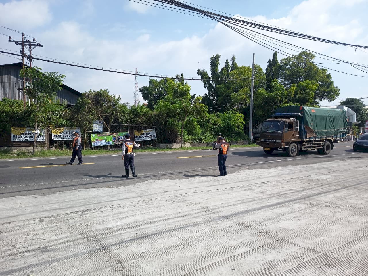 Perempuan Berdaya, Lalu Lintas Terjaga! Tim Dalops Dishub Klaten Sukses Kawal Peringatan Hari Ibu ke-97