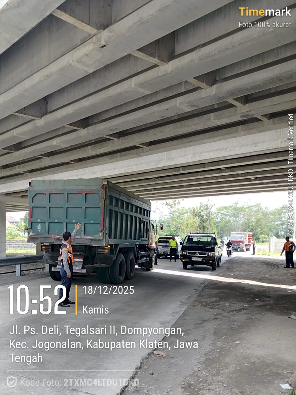 Tegakkan Aturan di Manisrenggo! Dishub & Polres Klaten Gelar Ops Galian C, Dua Truk "Nakal" Kena Tindak!