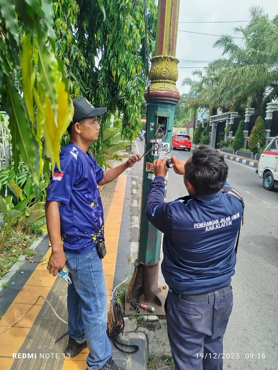 Respon Cepat Dishub Klaten: Perbaiki PJU Mati di Jl. Andalas Akibat Jaringan Putus