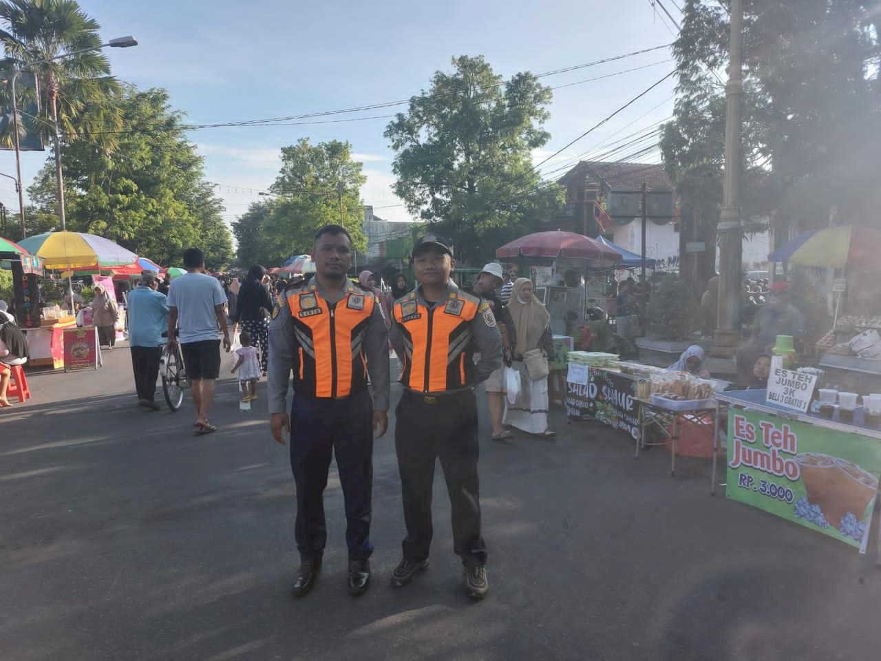 Momen Menyentuh! Petugas CFD Dishub Temukan Anak Hilang, Pulangkan ke Keluarga | Dishub Klaten