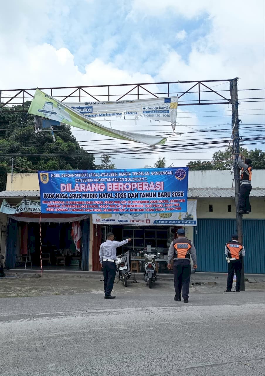 Sosialisasi Massif! Dishub Klaten Pasang Banner Larangan Golongan C Jelang NATARU