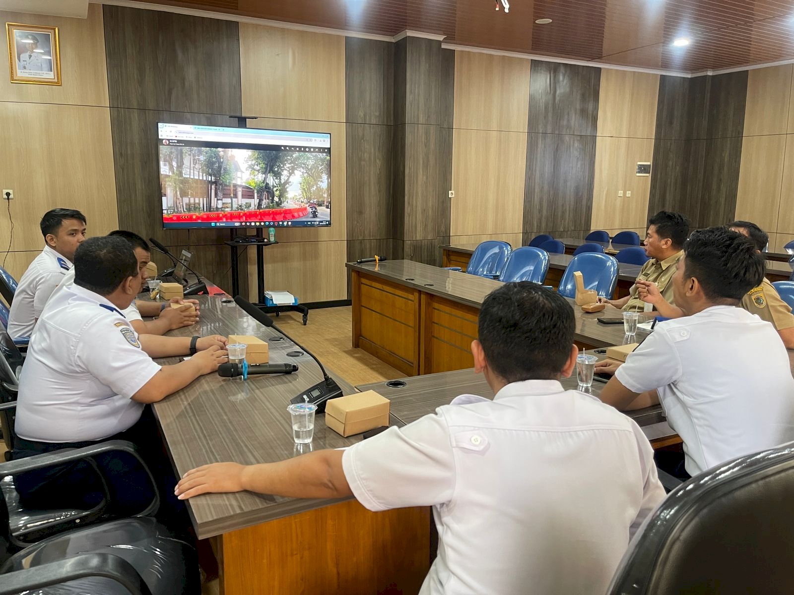 Koordinasi Matang! Dishub Rapat dengan DPUPR & DLH Penebangan Pohon Jalan Mayor Sunaryo 