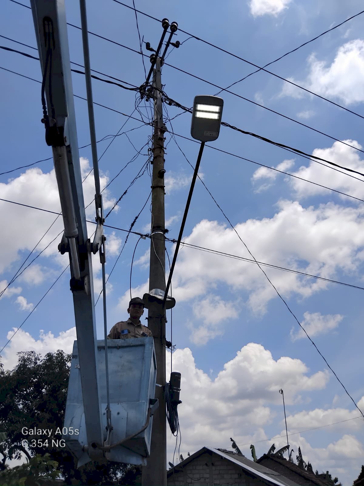 Jalan Ngupit Kembali Terang Benderang! Tim PJU Dishub Klaten Sukses Atasi Gangguan di Dua Titik