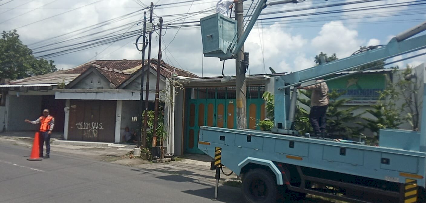 Jalan Ngupit Kembali Terang Benderang! Tim PJU Dishub Klaten Sukses Atasi Gangguan di Dua Titik