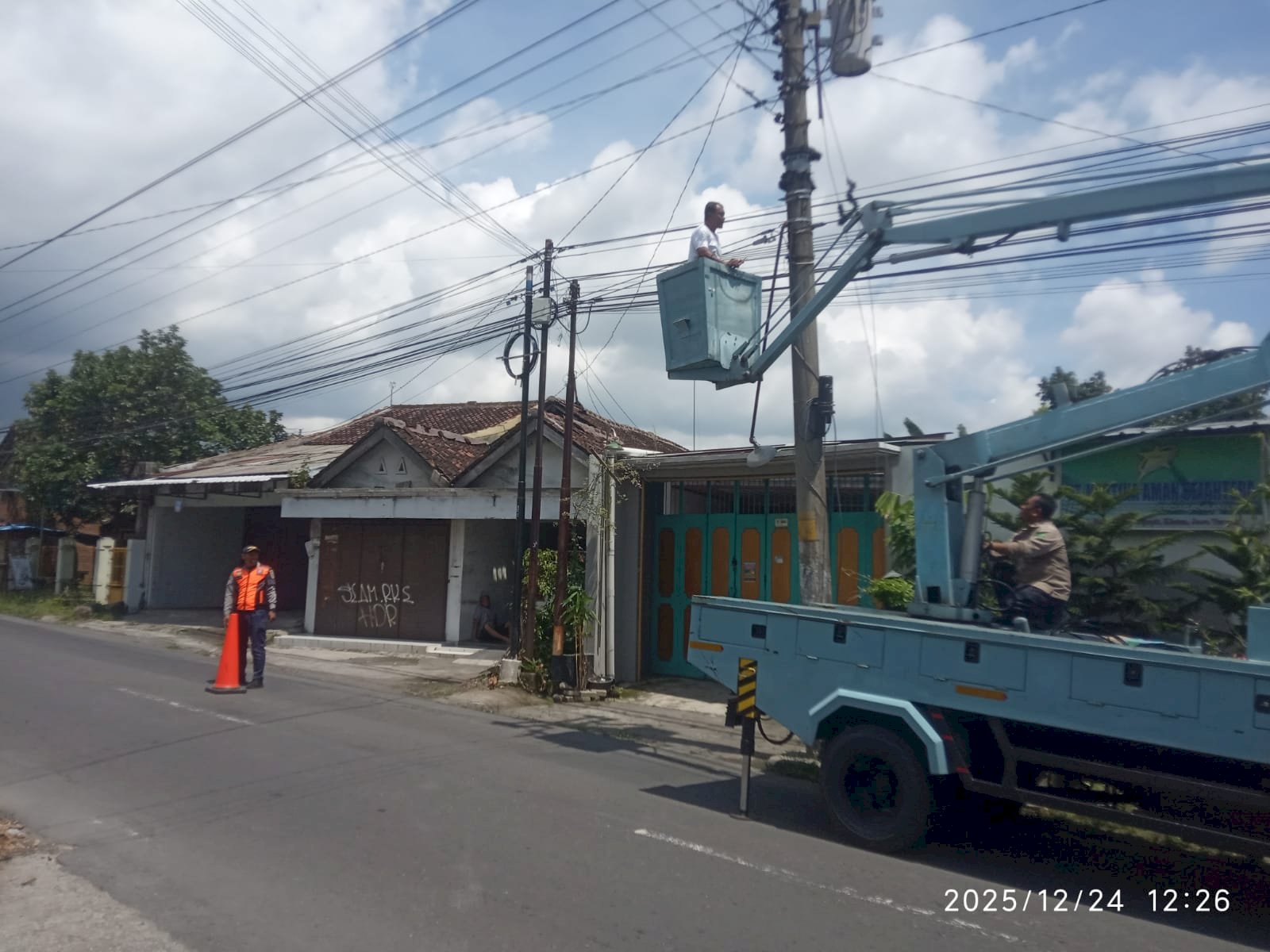 Jalan Ngupit Kembali Terang Benderang! Tim PJU Dishub Klaten Sukses Atasi Gangguan di Dua Titik