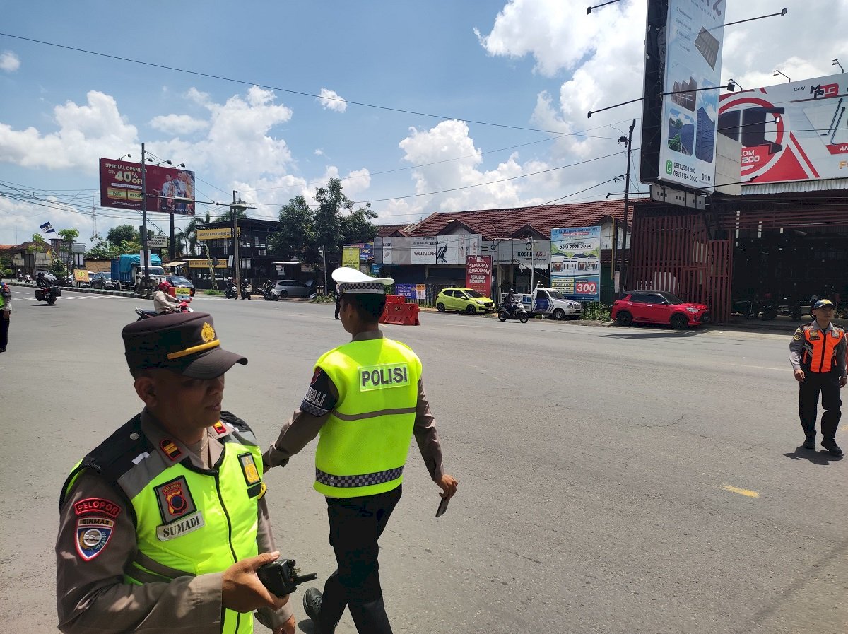 Posko Prambanan Action! Dari Listrik Padam hingga Parkir Liar, Calon ASN Dishub Tampil Prima