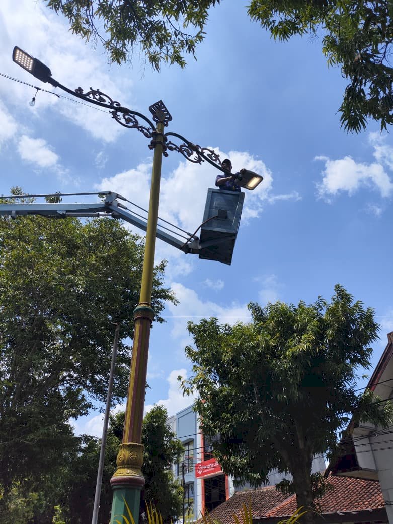 TRC Shift 1 Natal 2025: Pengaturan Lalu Lintas & Perbaikan PJU | Dishub Klaten