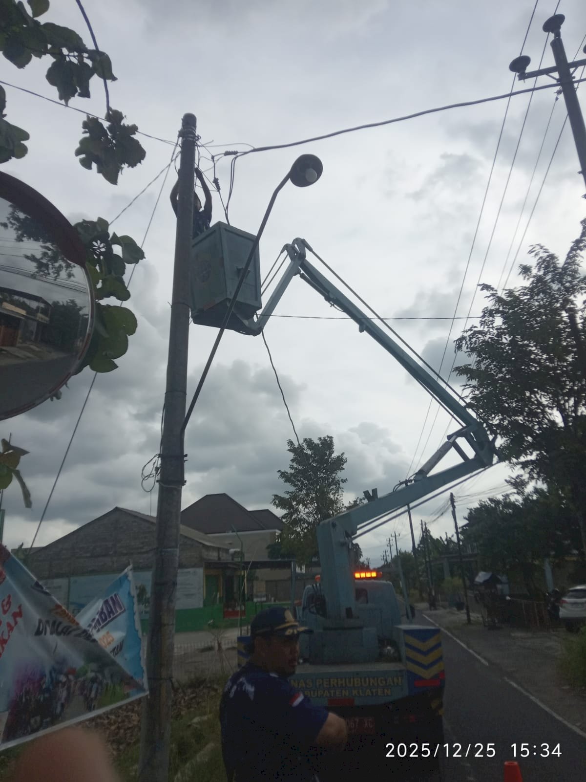 TRC Shift 1 Natal 2025: Pengaturan Lalu Lintas & Perbaikan PJU | Dishub Klaten