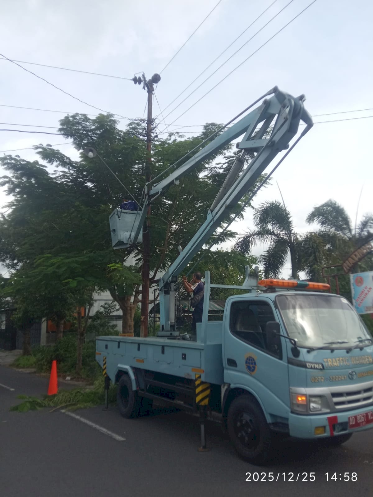 TRC Shift 1 Natal 2025: Pengaturan Lalu Lintas & Perbaikan PJU | Dishub Klaten