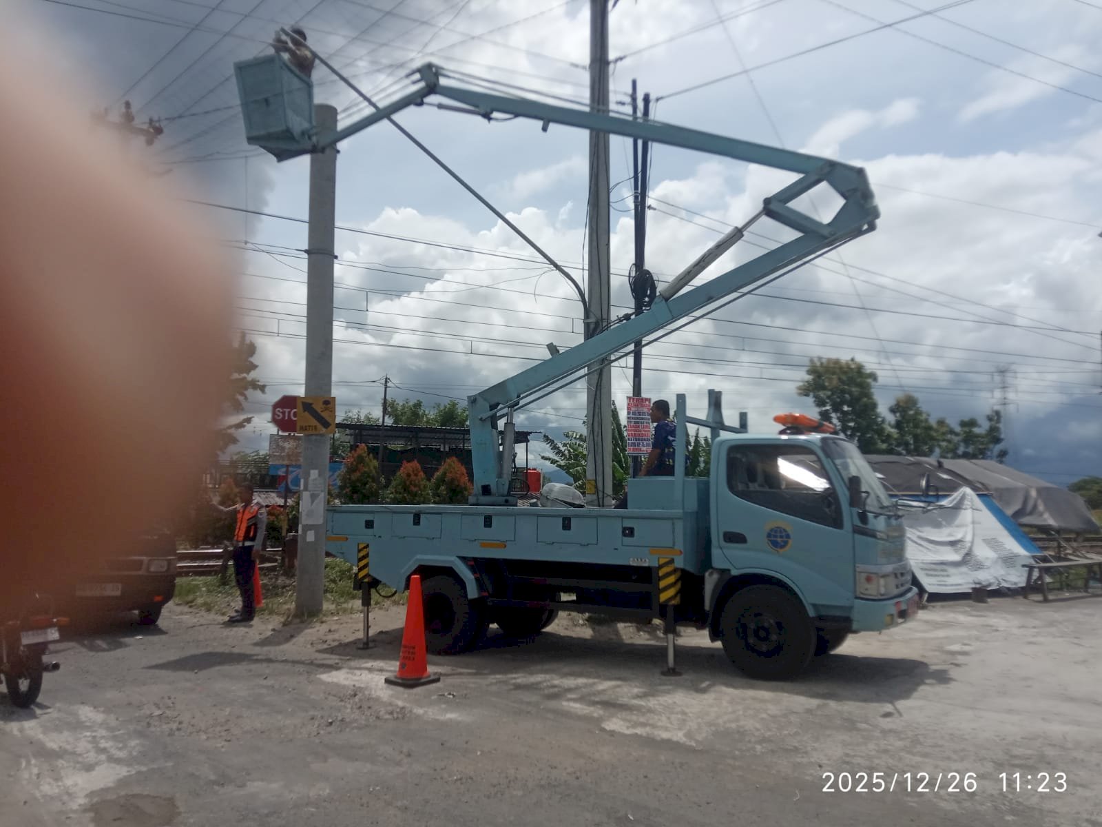 TRC Shift 1 Beraksi! Agus Purwanto Cs Perbaiki Lampu PJU di Tengah Nataru | Dishub Klaten