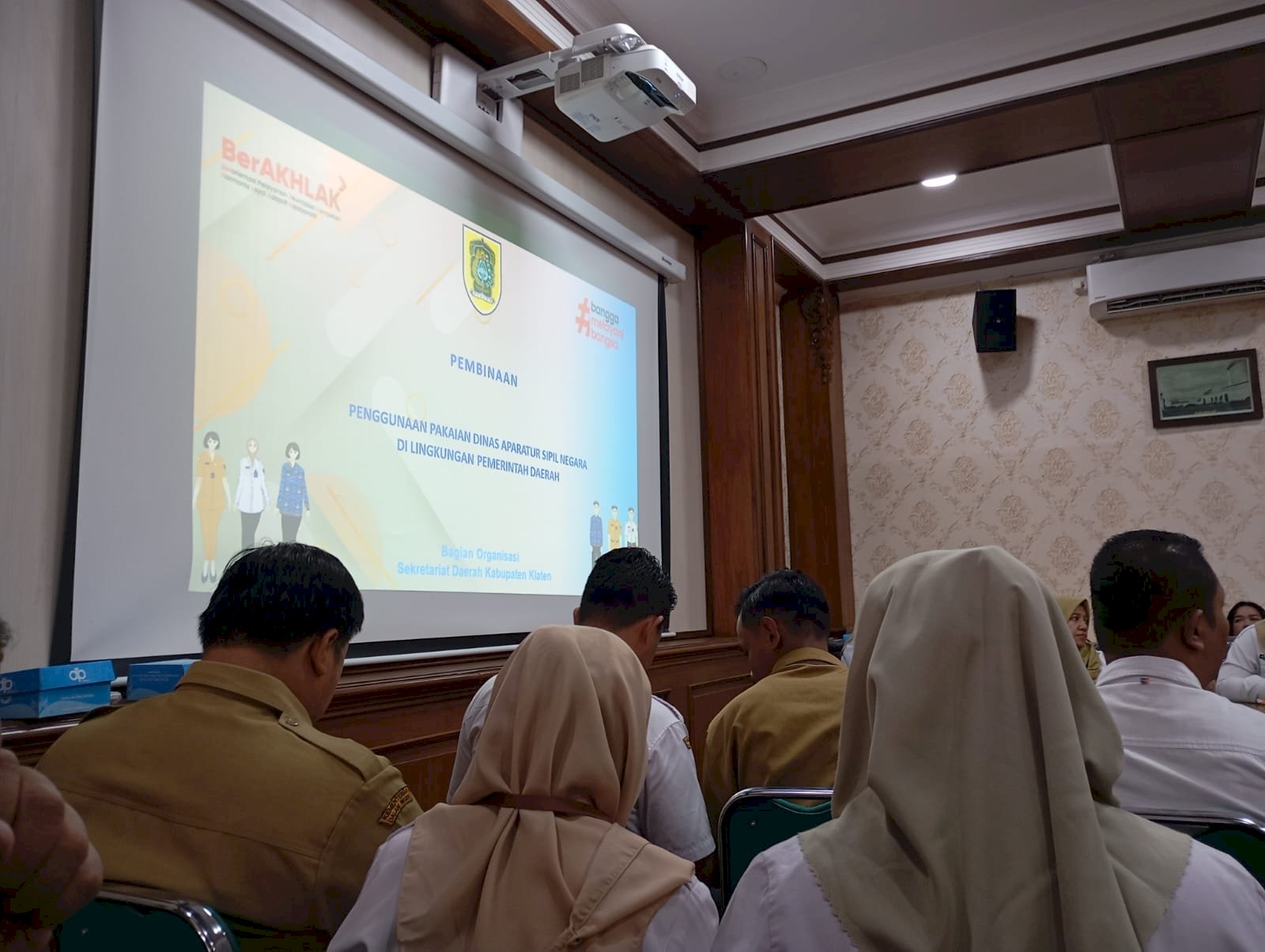 Pembinaan Pakaian Dinas ASN Klaten, Disiplin Dimulai dari Penampilan