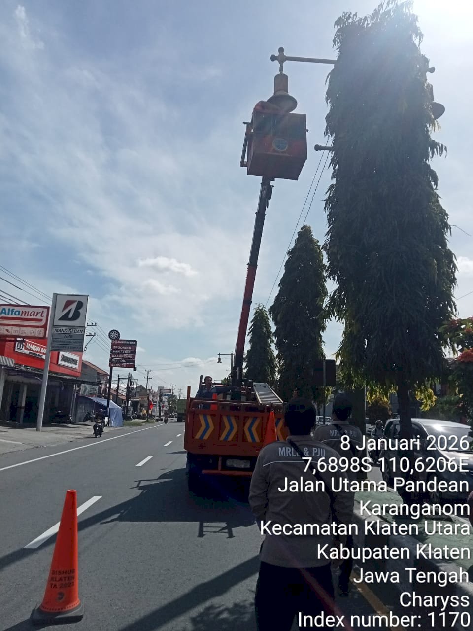 12 Titik Lampu PJU Jalan Nasional Mlese-Al Aqsho Diperbarui, Kharis Setiawan & Tim Dishub Gercep Upgrade Terangnya Klaten
