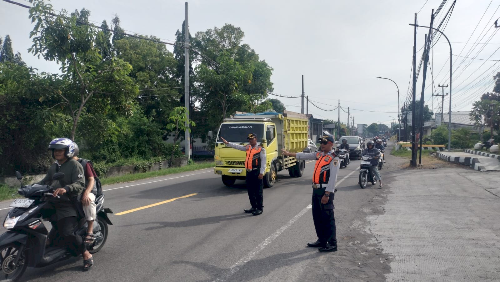 Pengamanan & Lalu Lintas Perayaan Natal 2025 GBK Klaten Lancar!