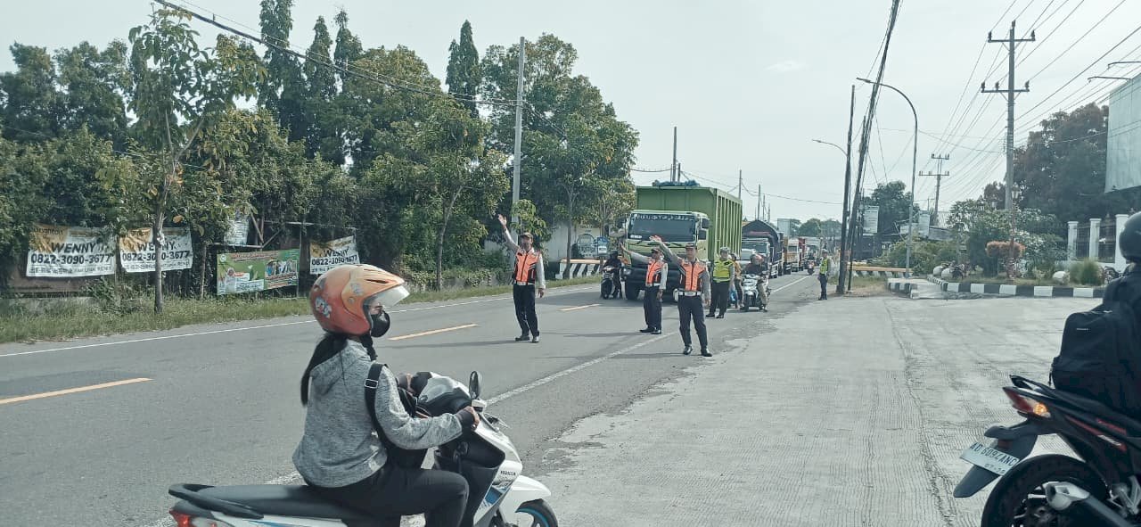 Pengamanan & Lalu Lintas Perayaan Natal 2025 GBK Klaten Lancar!