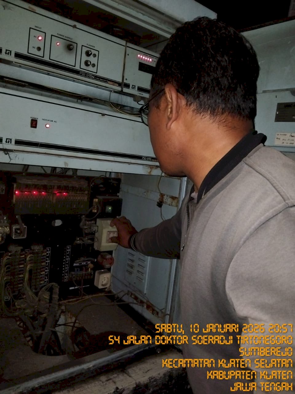 Gesang Laporkan Perbaikan Traffic Light Simpang 4 Bendogantungan Lancar!