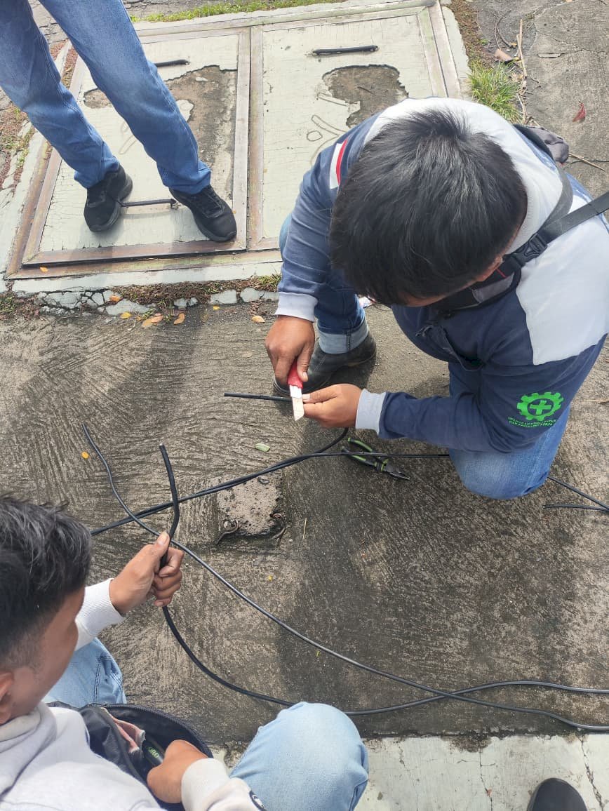 Gercep Sambung Kabel Putus! Dishub Klaten Perbaiki Jaringan PJU Ruas Provinsi Cawas