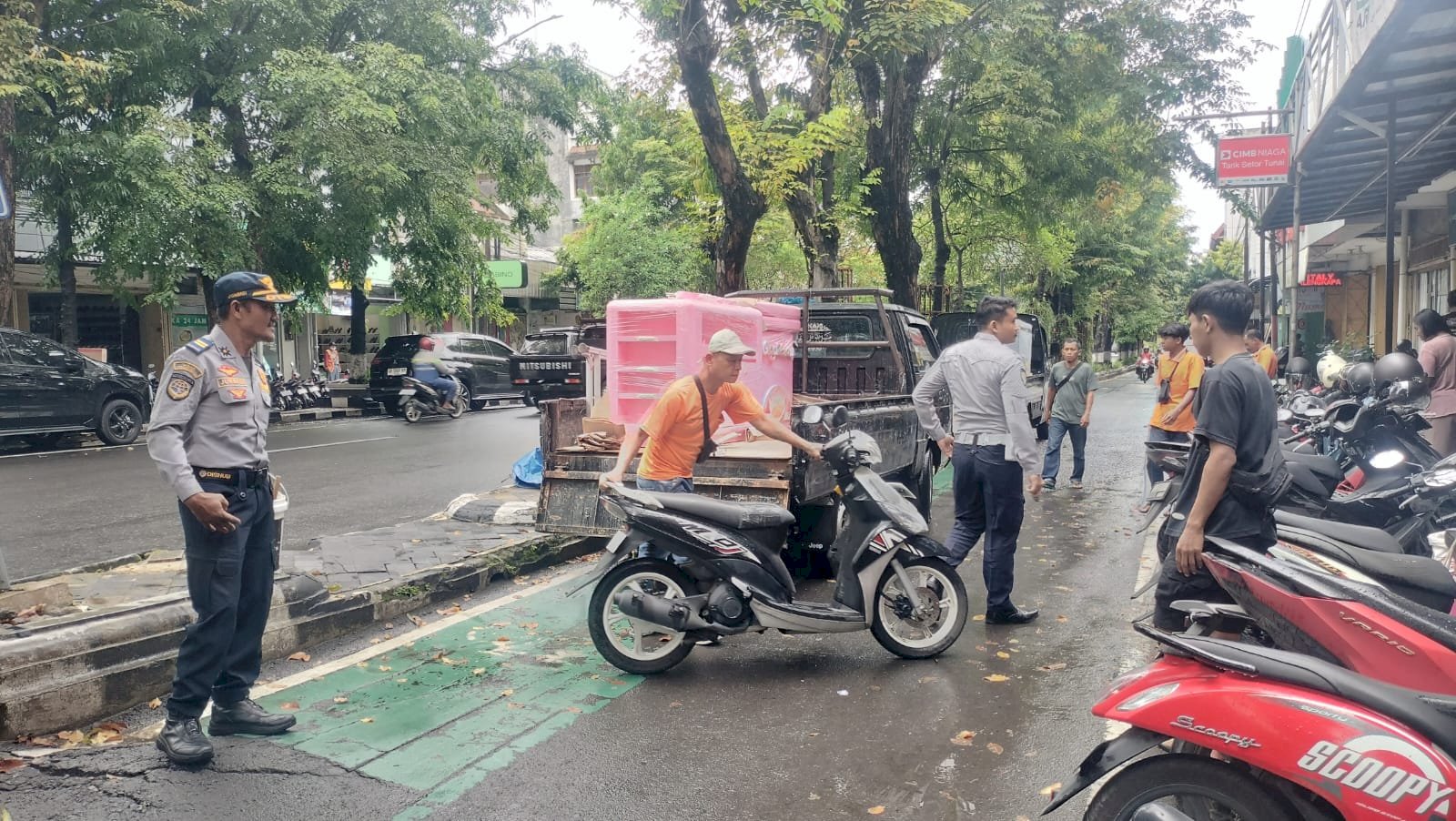 Tegas Tapi Humanis! Penertiban Parkir Jalan Pemuda Berjalan Lancar & Terkoordinasi Sempurna