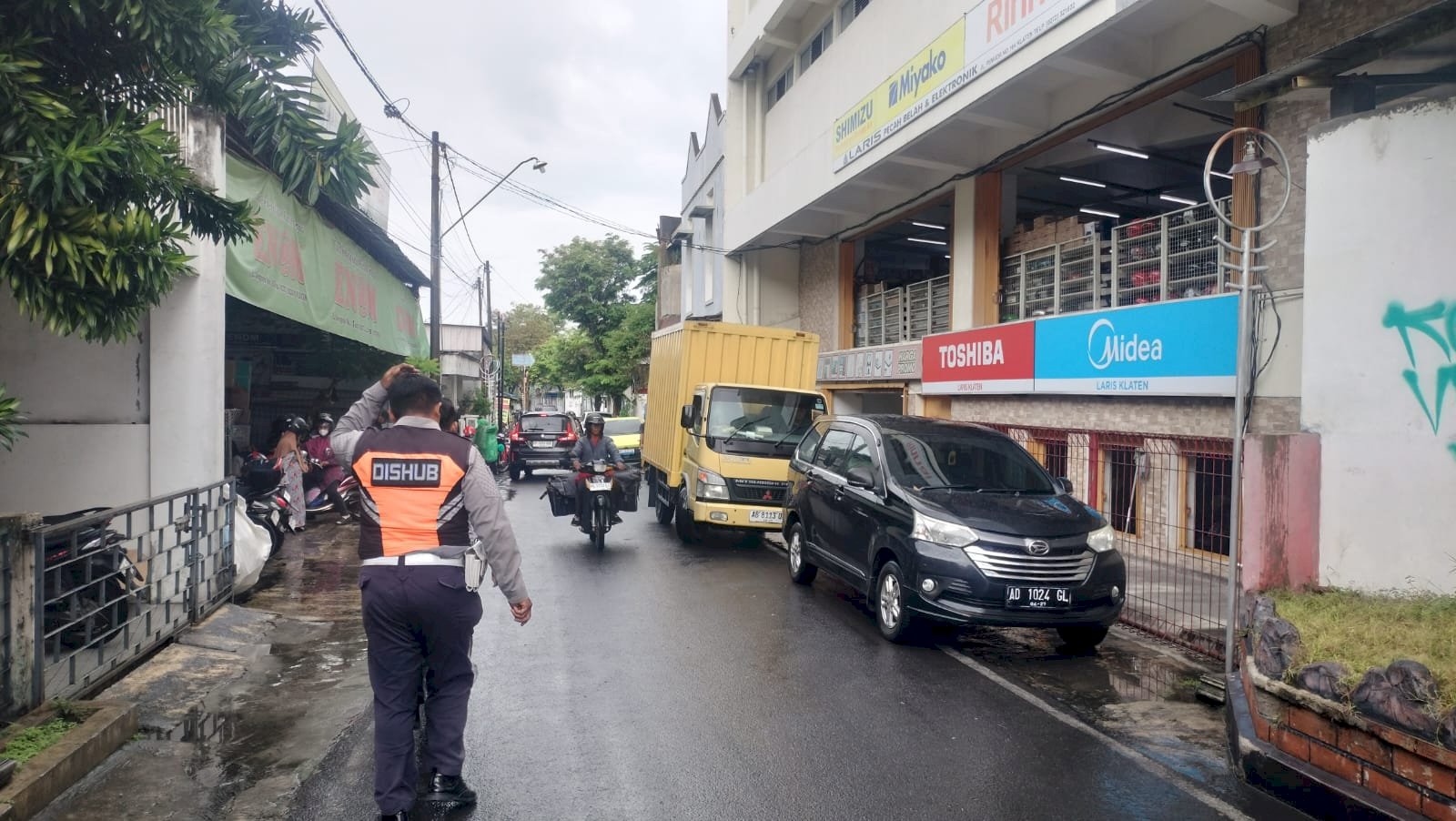 Tegas Tapi Humanis! Penertiban Parkir Jalan Pemuda Berjalan Lancar & Terkoordinasi Sempurna