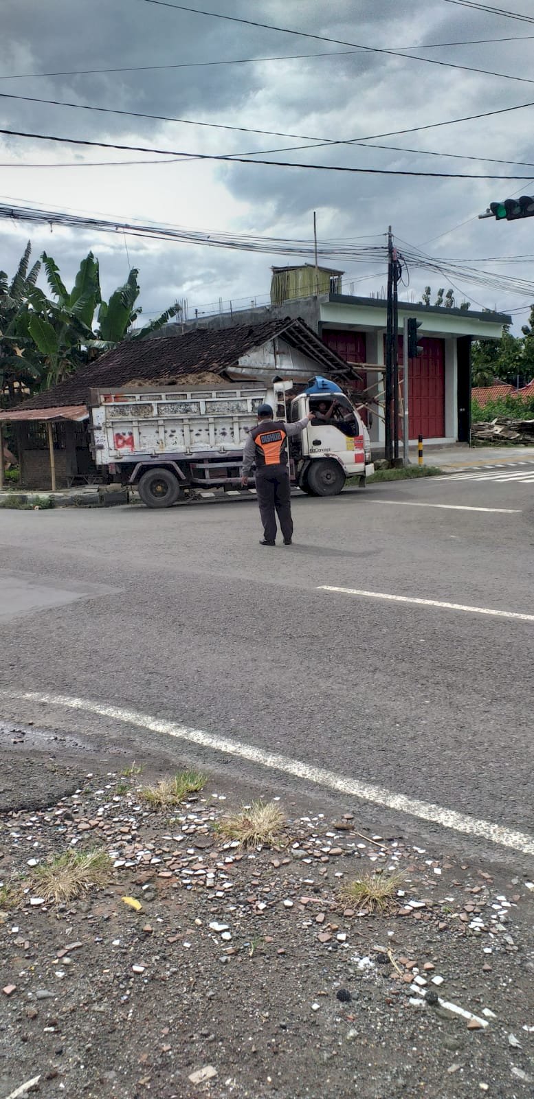 Sat-Set Aman! Dishub Klaten Atur Lalu Lintas PSIK vs PSB Demak Liga 4 Lancar Sempurna